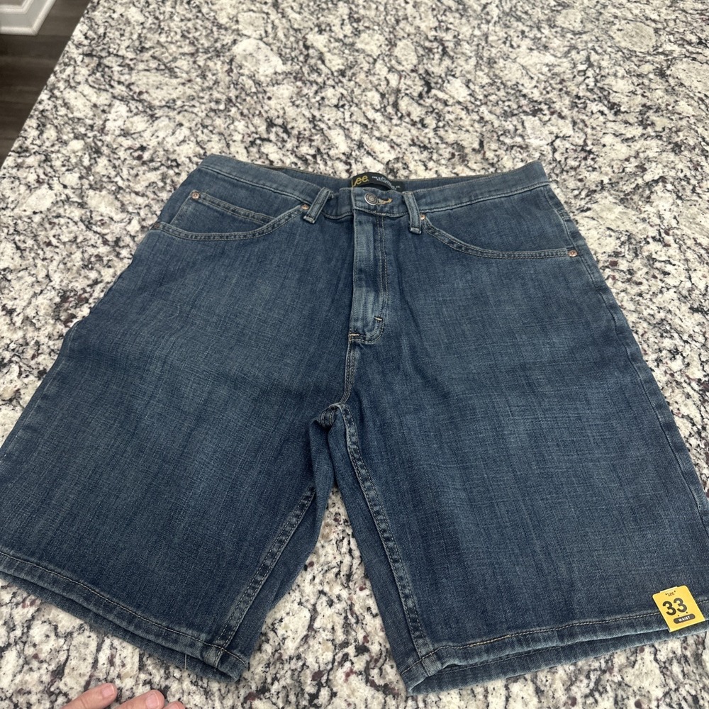 Size 33Lee Men's Regular Fit Cotton Denim Shorts 10in inseam